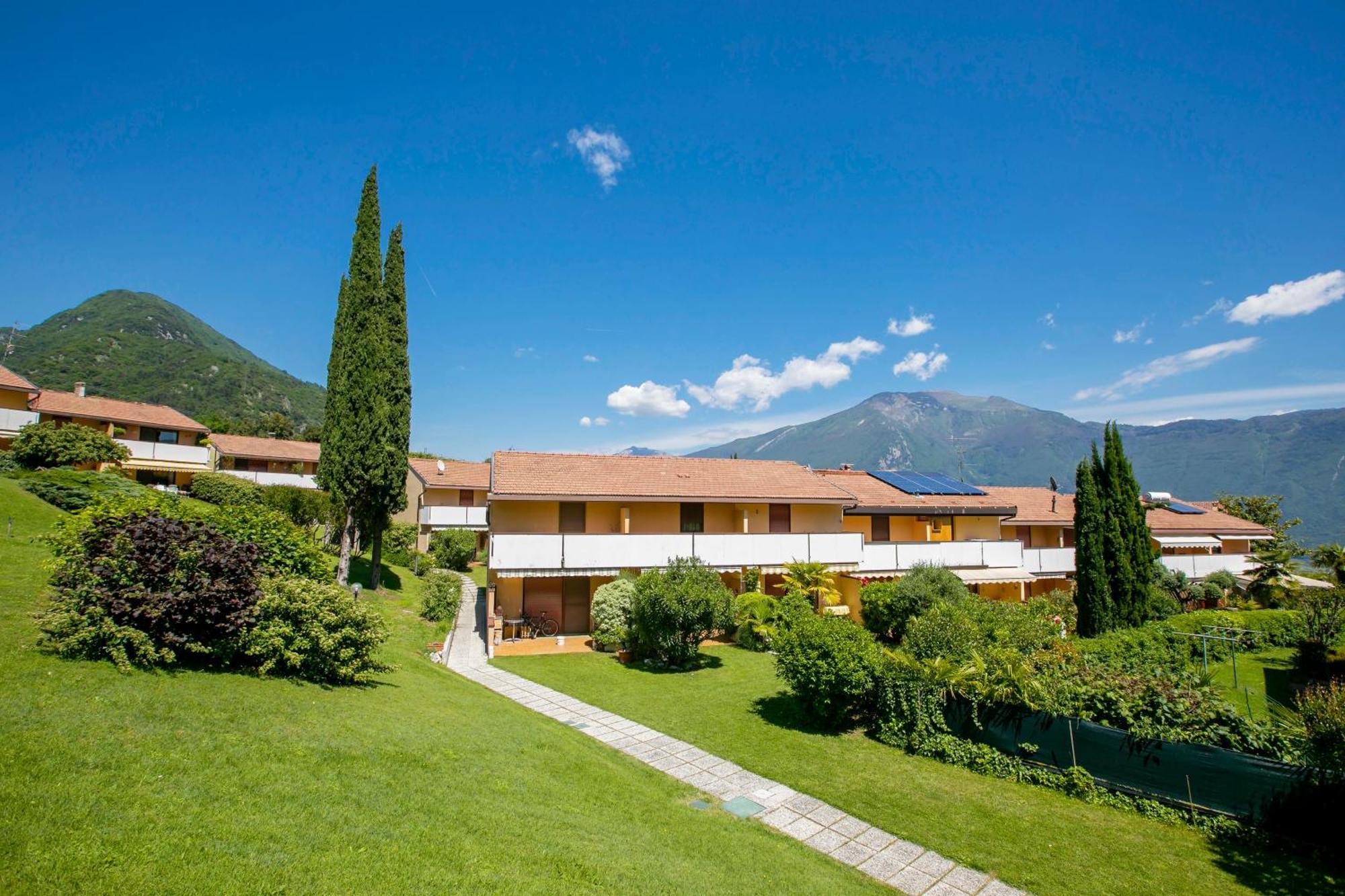 Residence Christina Due Laghi - Happy Rentals Tenno Bagian luar foto